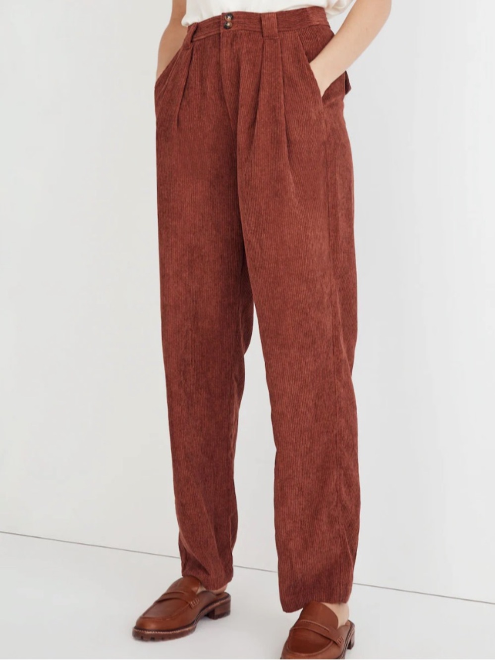 Madewell Corduroy High-Rise Tapered Pants in Dusty Redwood Size US 6